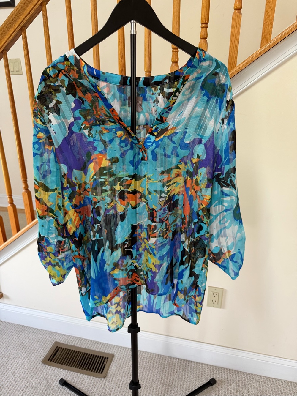 Chico's Blue Multi-Color Floral V-Neck Tunic